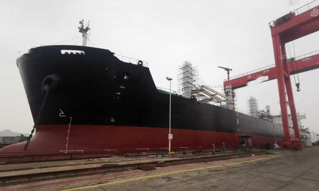 出售57280吨散货船