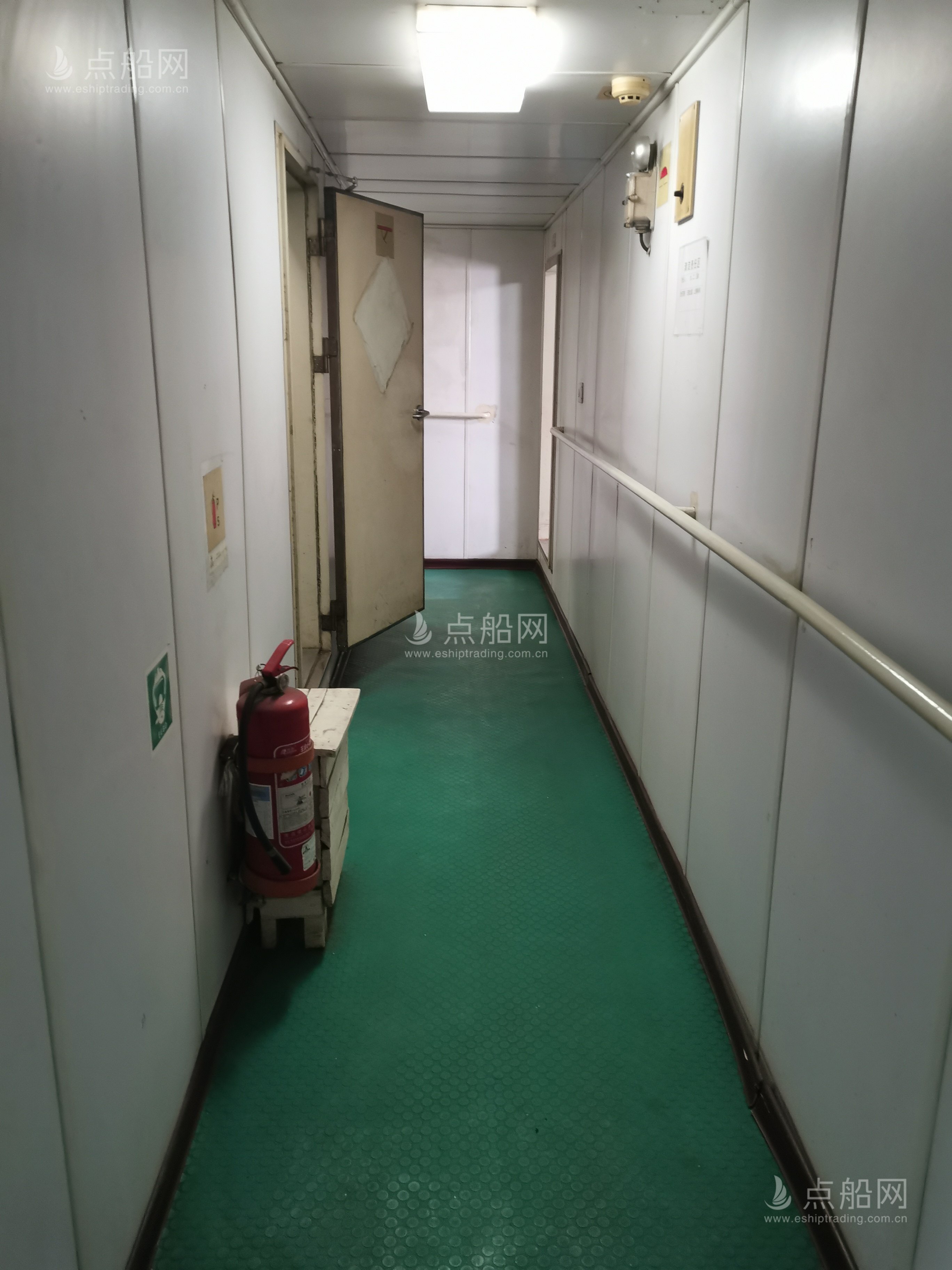 出售15200吨散货船