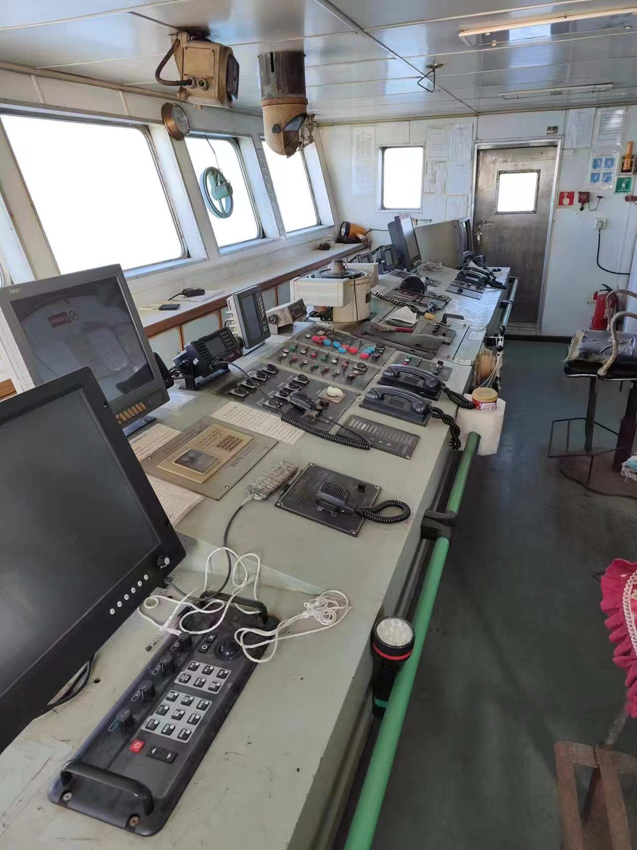 出售7000吨成品油船