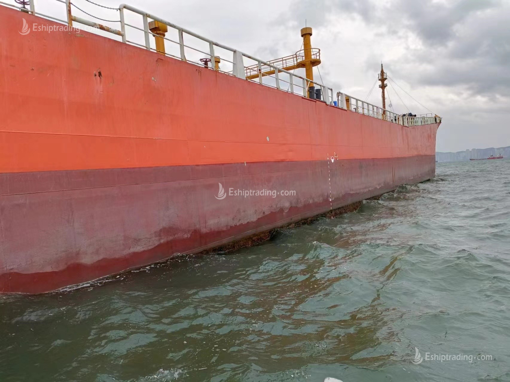 7000 T Product Oil Tanker For Sale