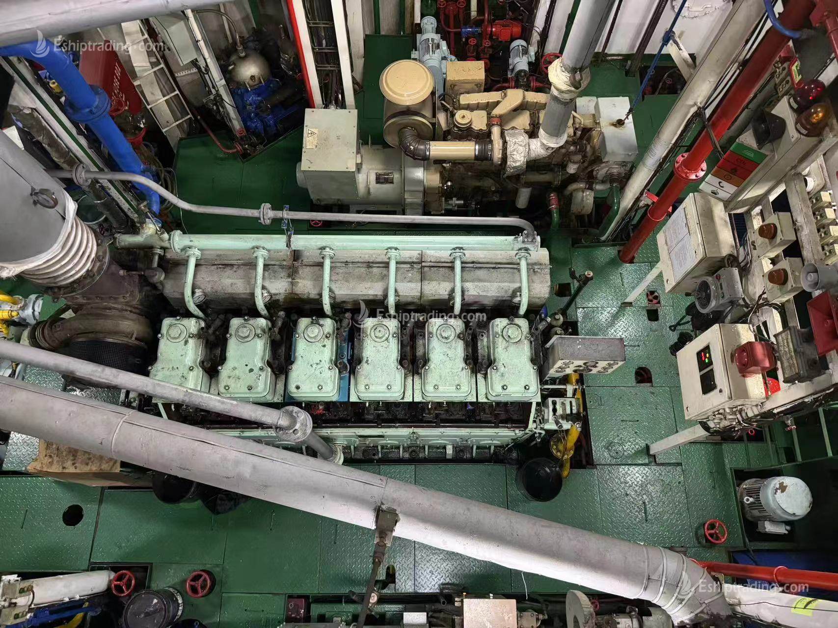 1700 T Product Oil Tanker For Sale