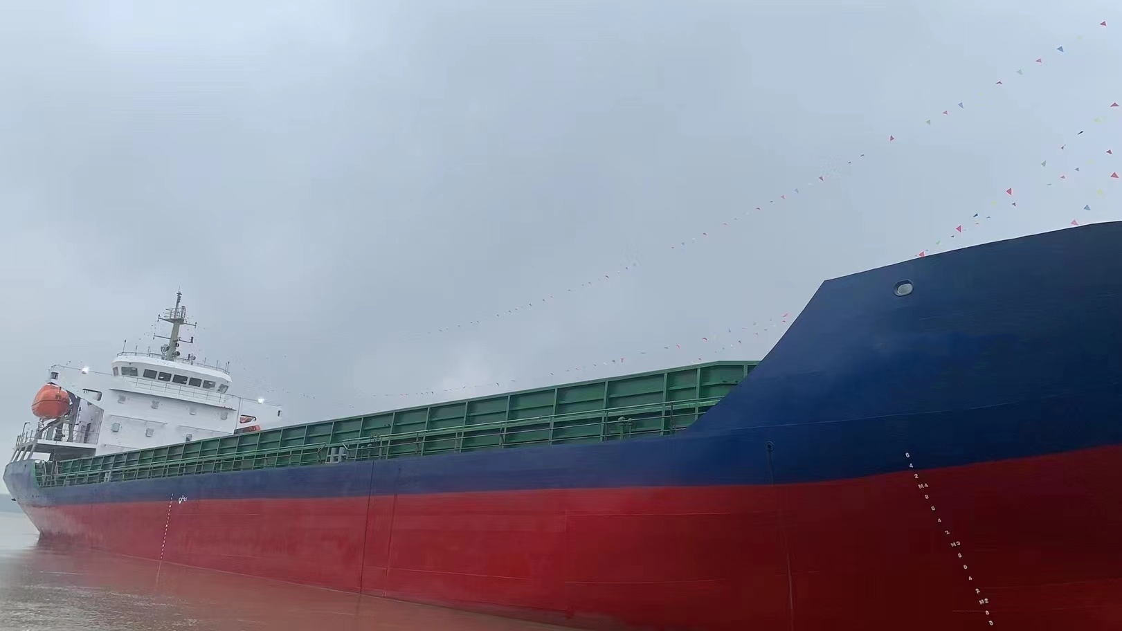 出售5027吨甲板货驳