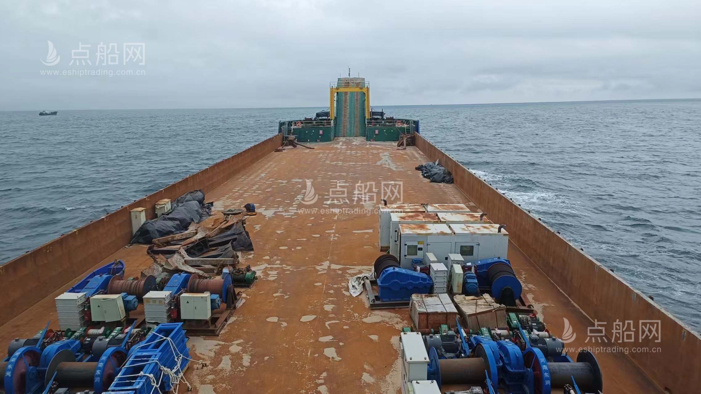 出售5080吨甲板货驳