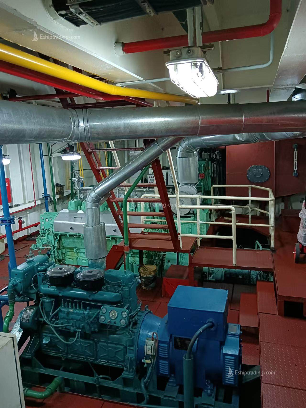 450 T Fully Revolving Floating Crane For Sale