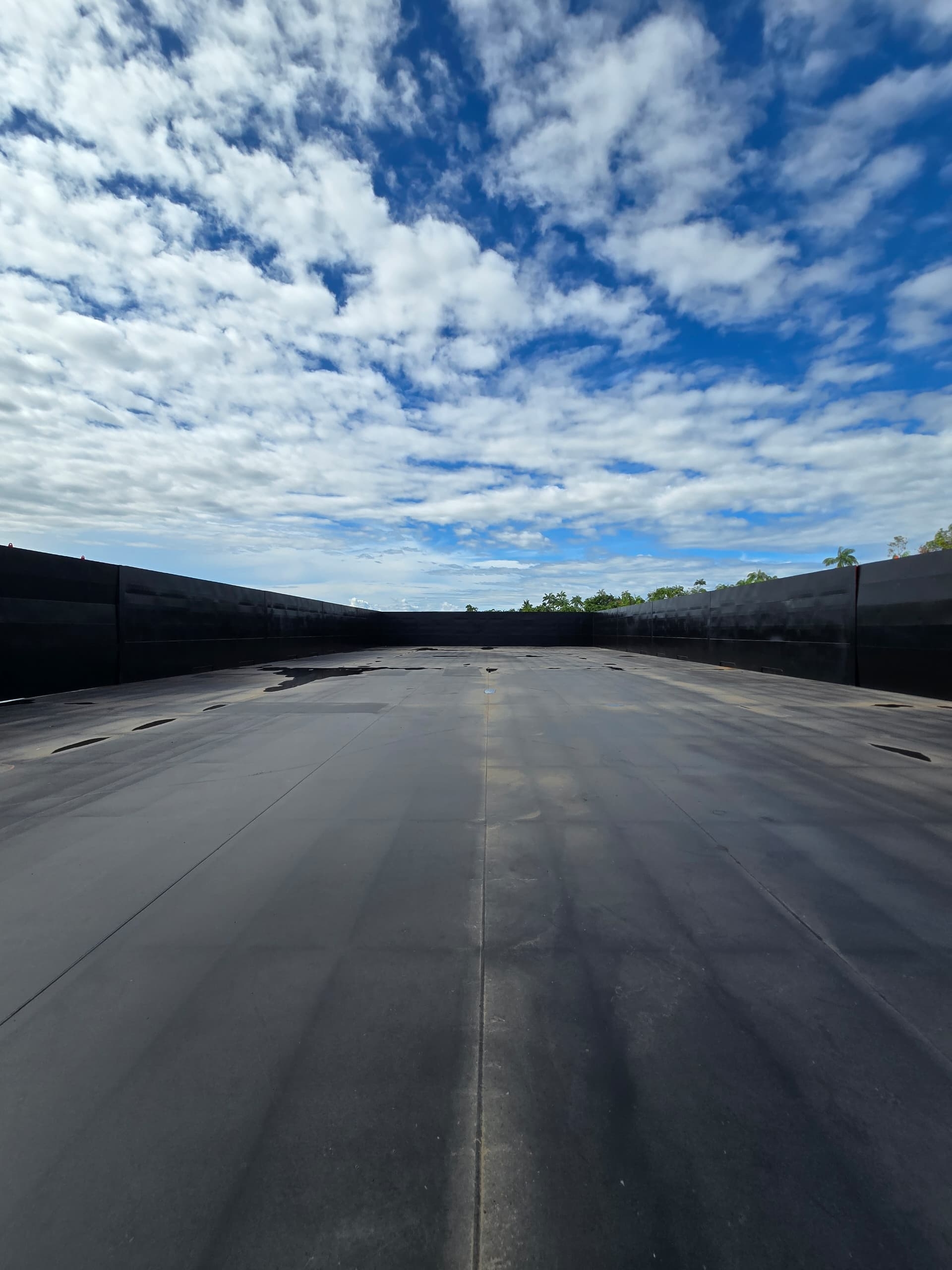 出售330尺无动力驳船