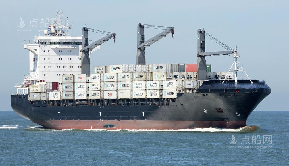 出售2546箱集装箱船