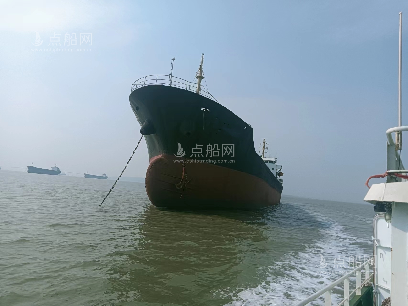 出售5000吨散货船