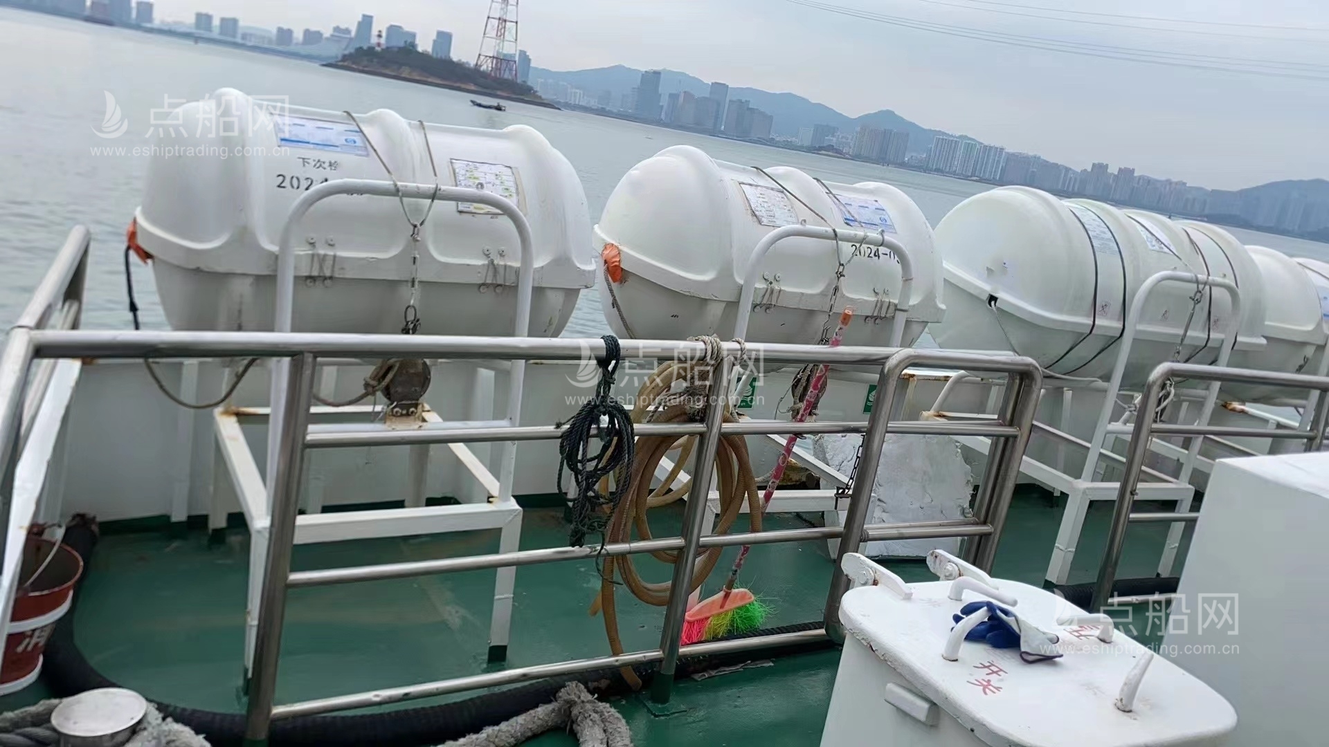 出售73人普通客船