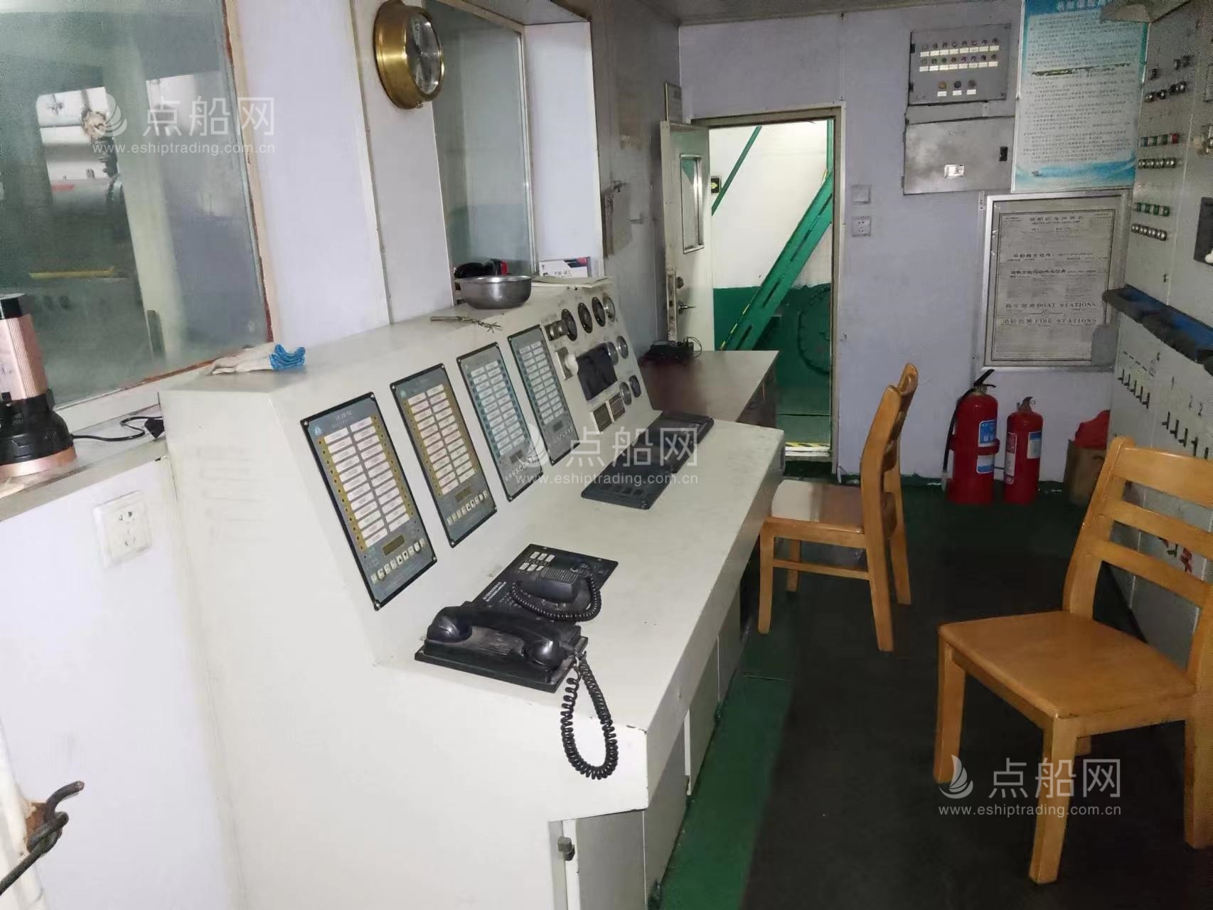 出售4800 马力平台供应船