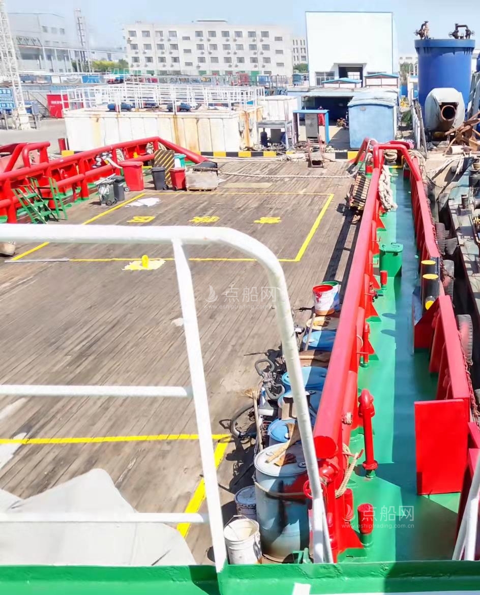 出售4800 马力平台供应船