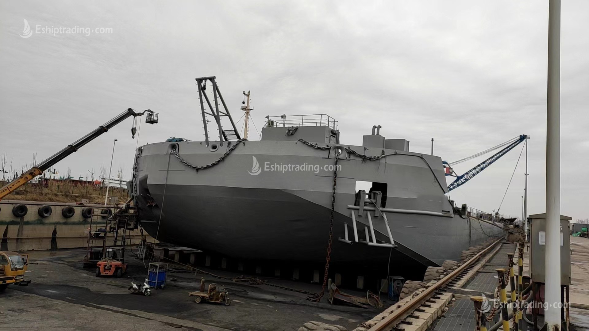 340 FT Non-self-propelled deck barge For Sale