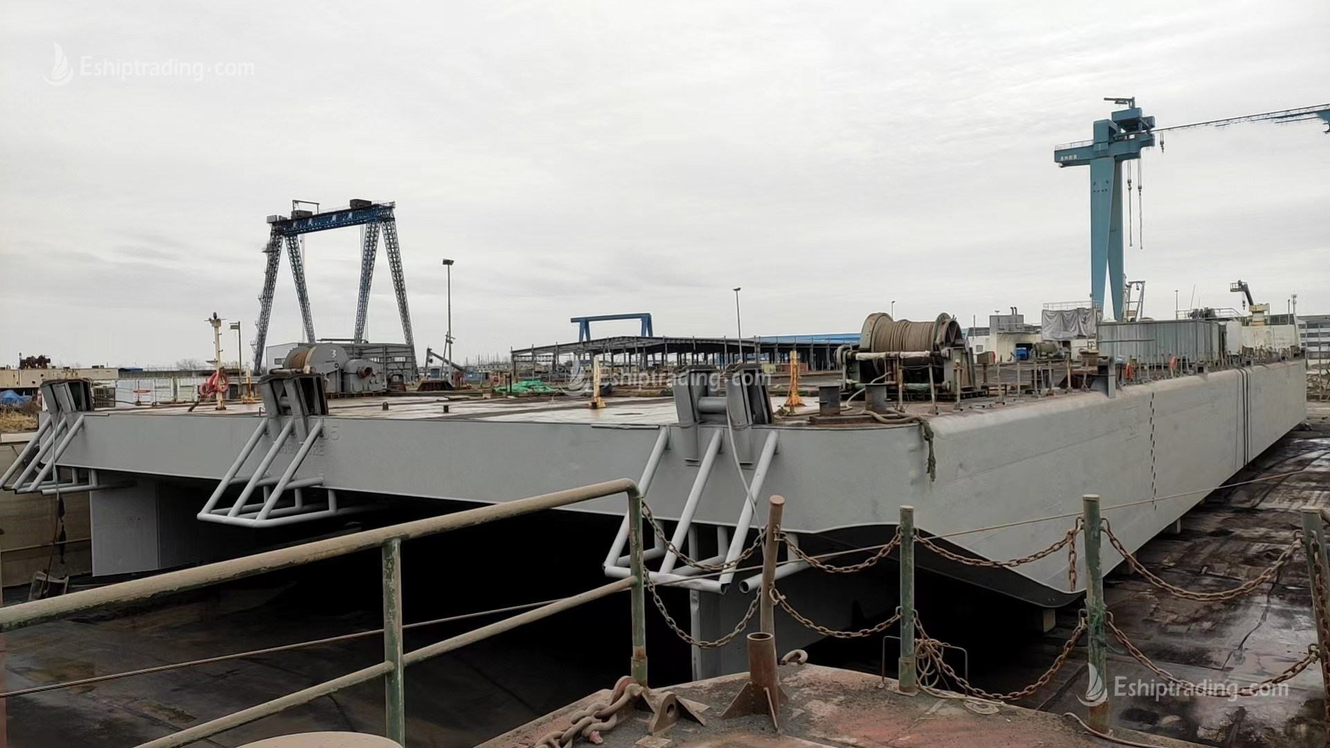 340 FT Non-self-propelled deck barge For Sale