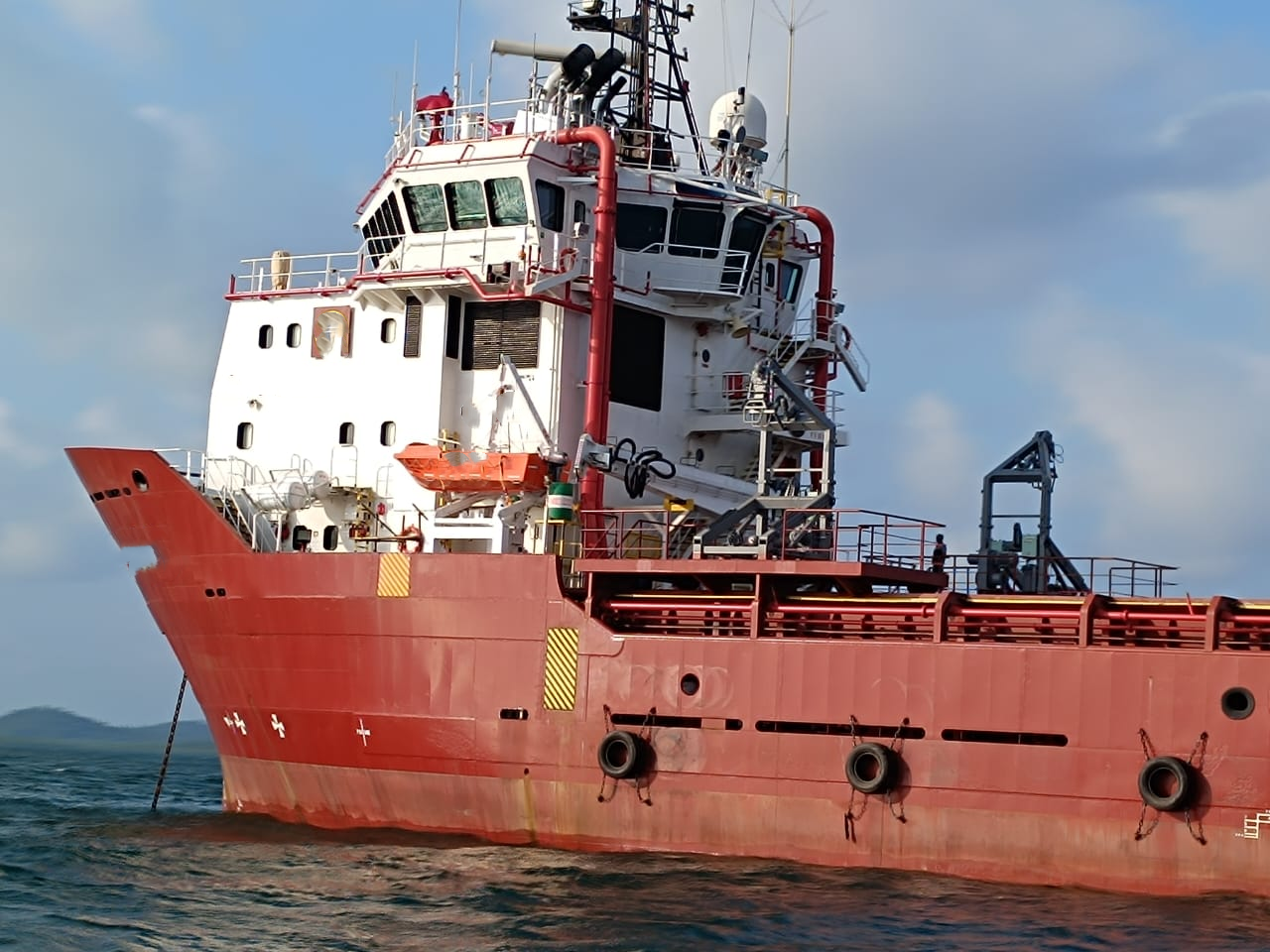 出售5454 马力平台供应船