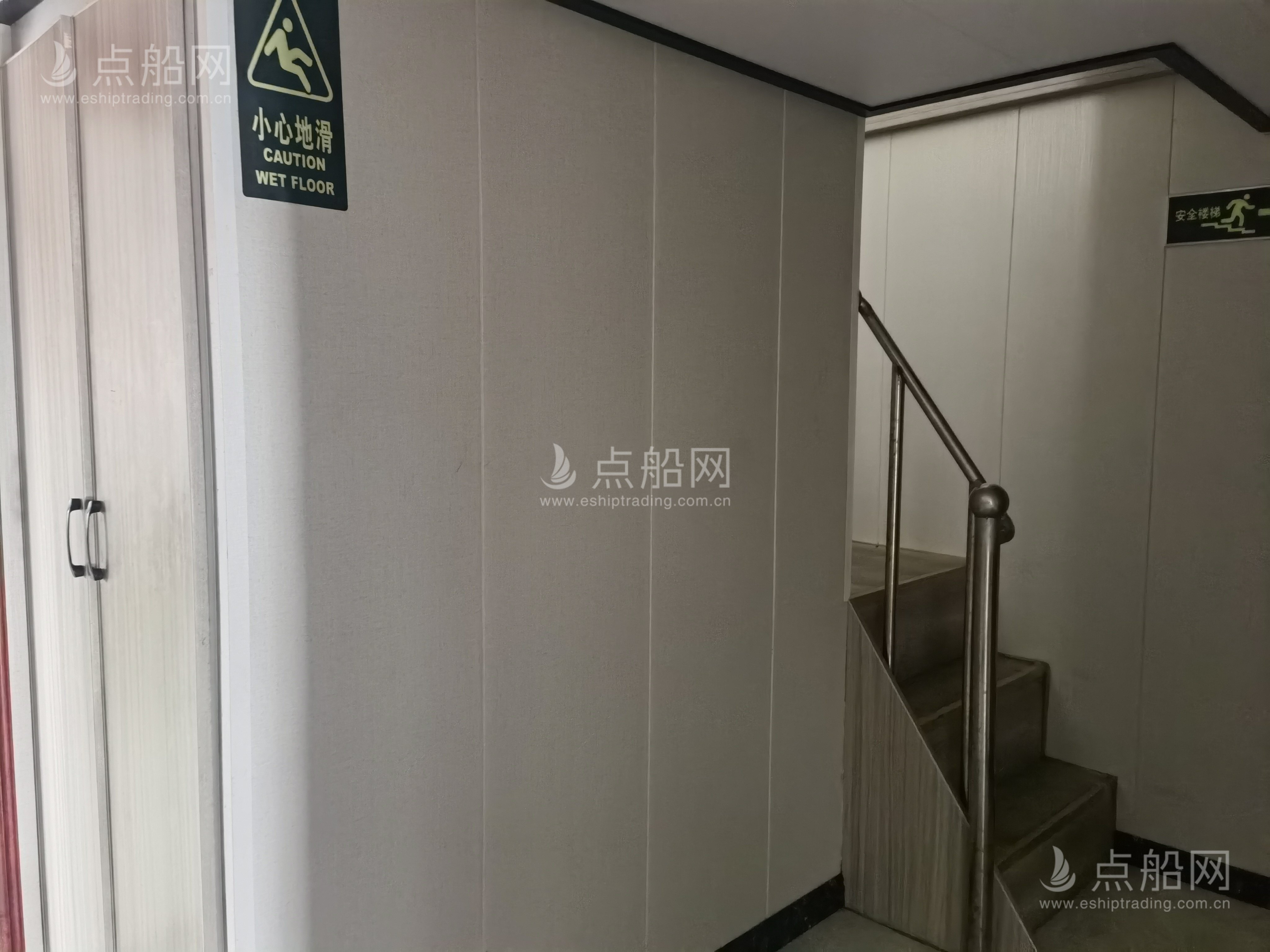 出售42.8米交通船