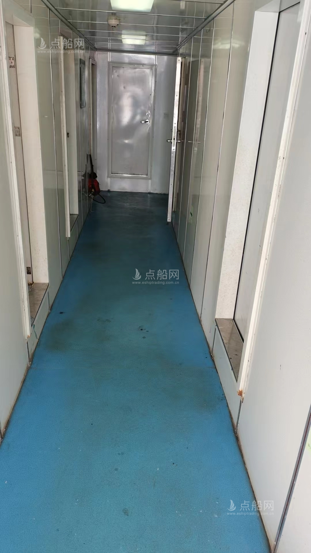 出售7200吨散货船