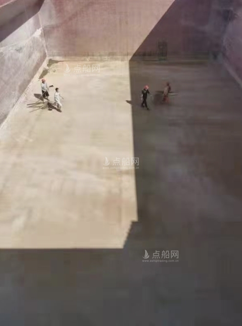 出售9860吨散货船