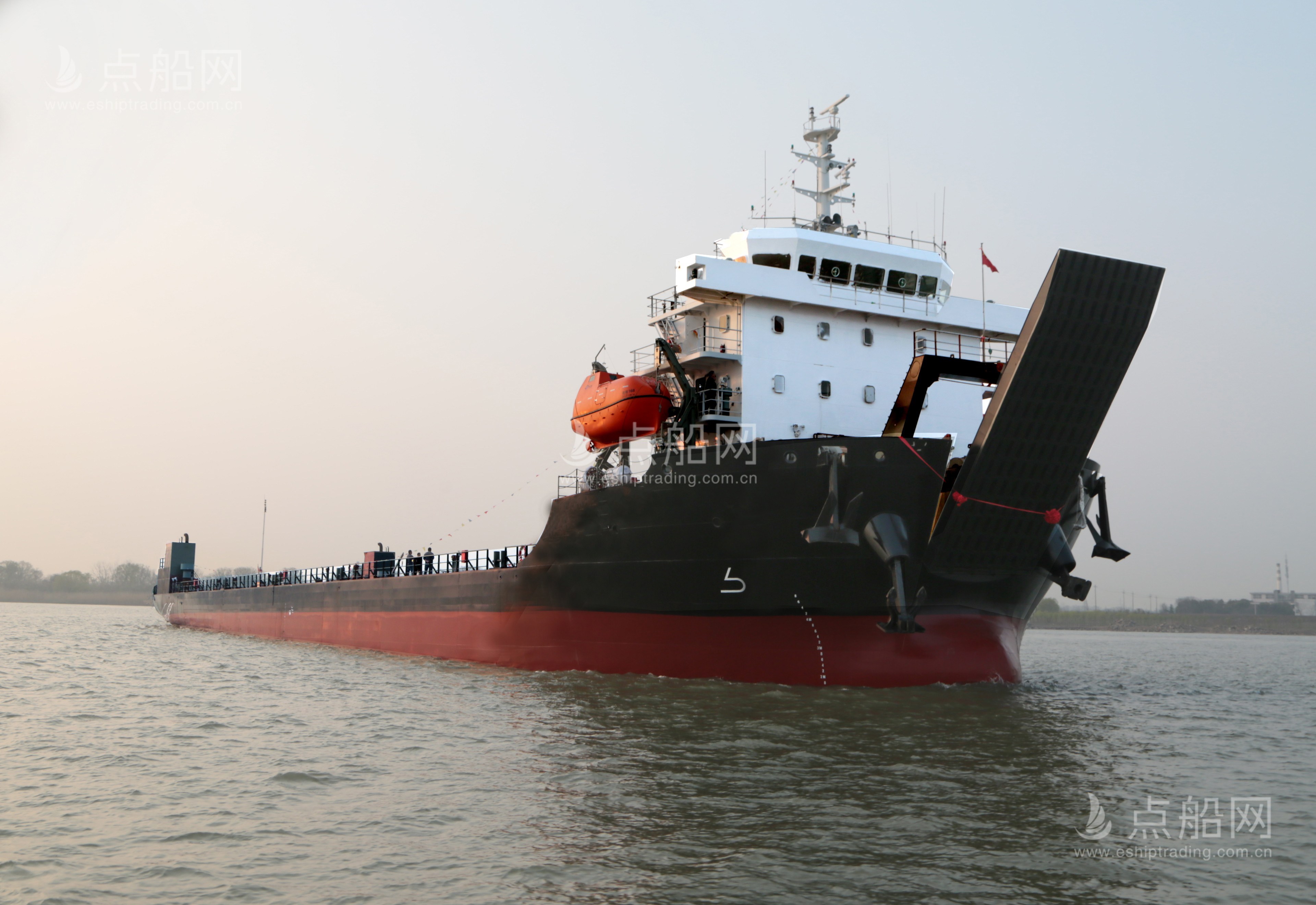 出售6060吨甲板货驳