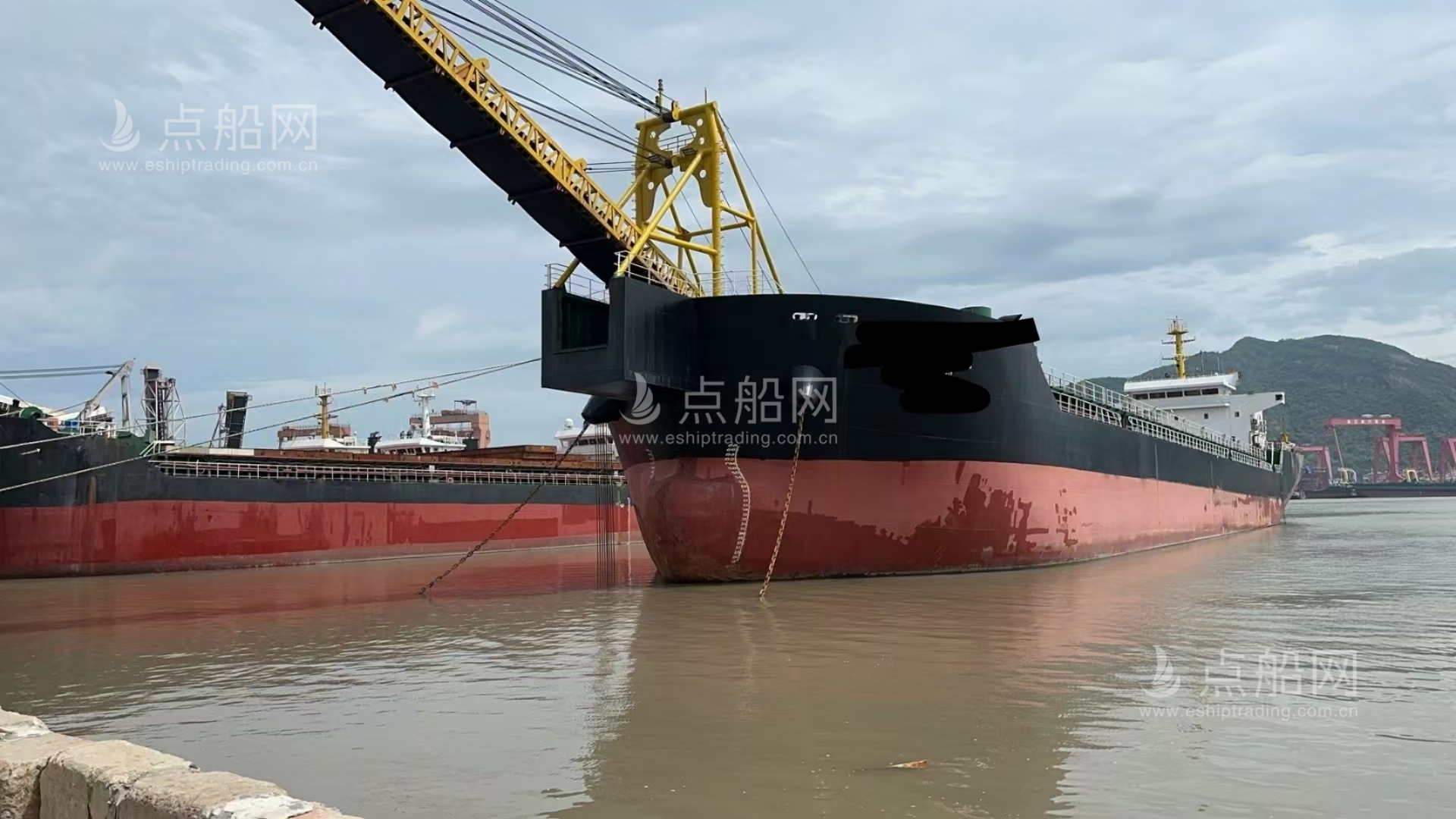 出售10600吨自吸自卸砂船