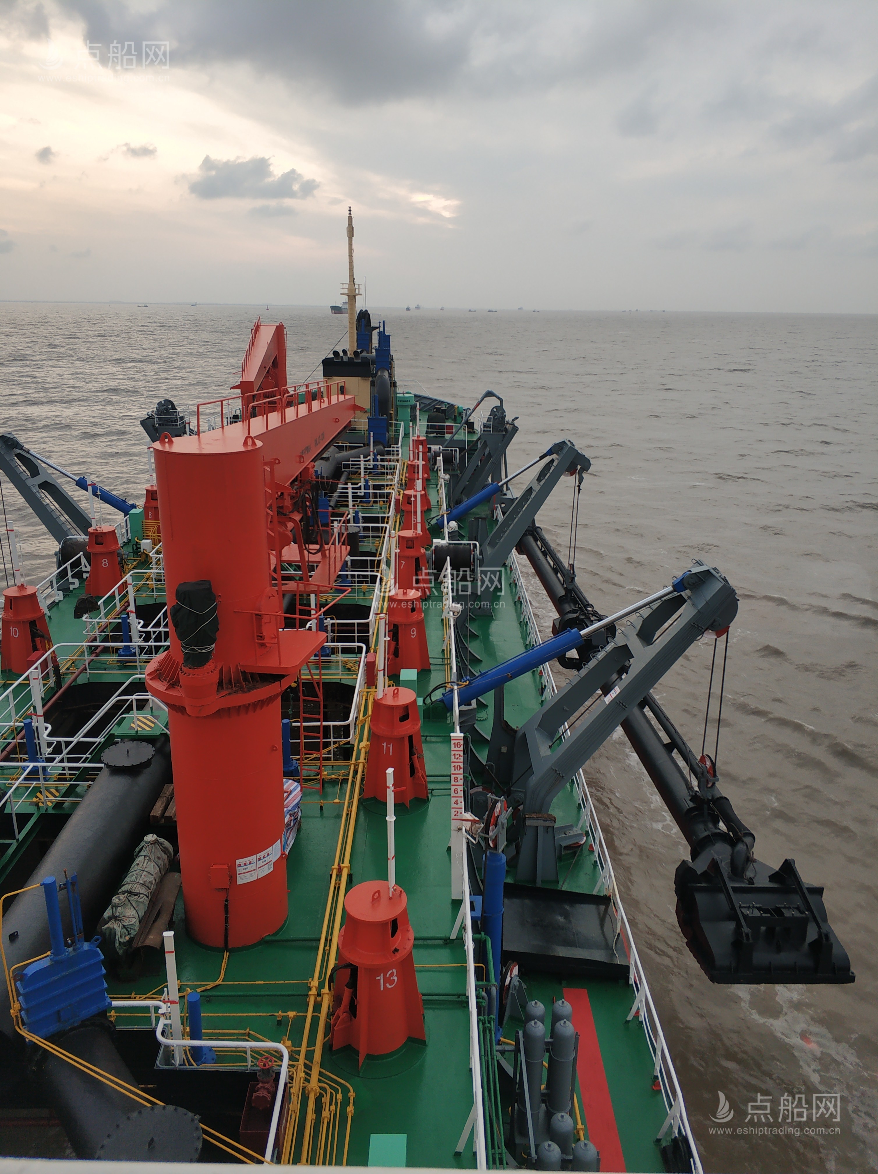 出售6000m³耙吸挖泥船