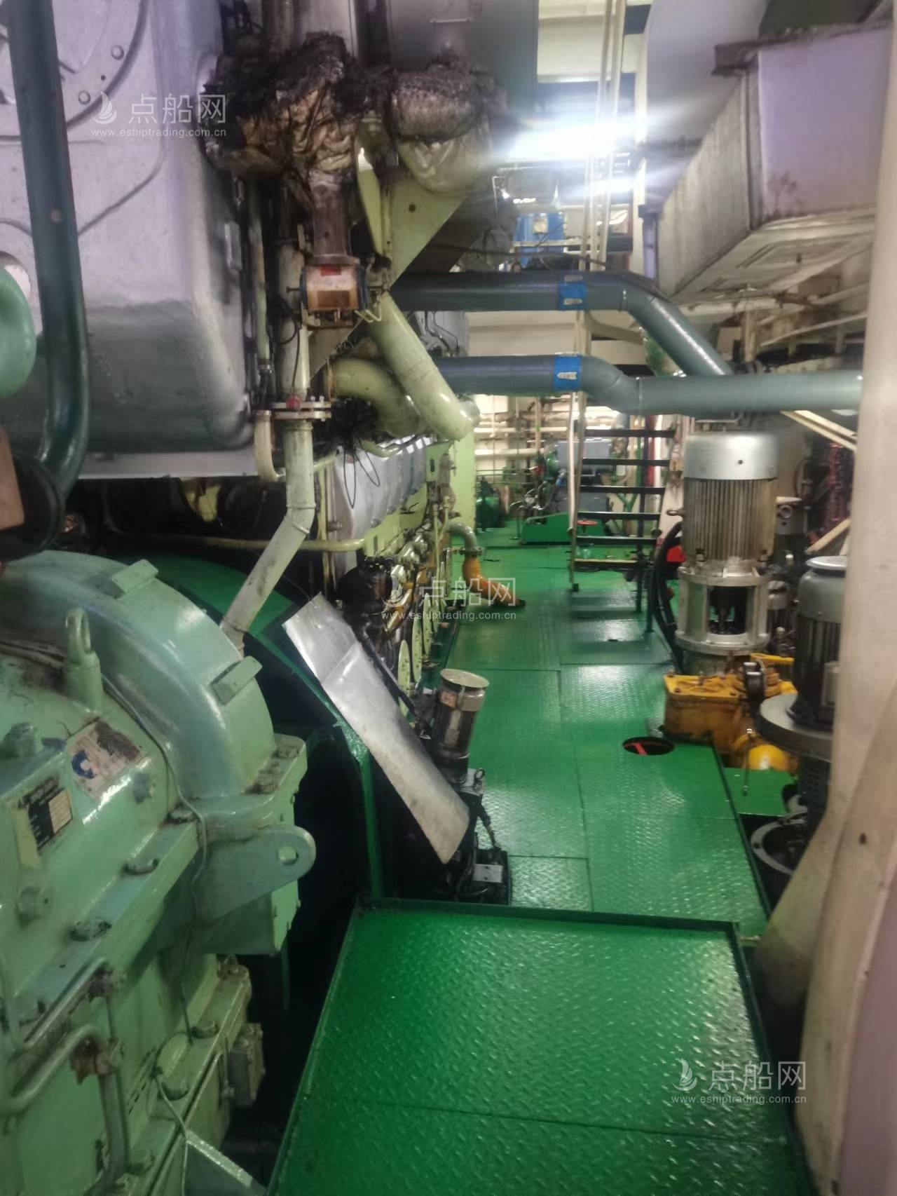 出售10000吨成品油船