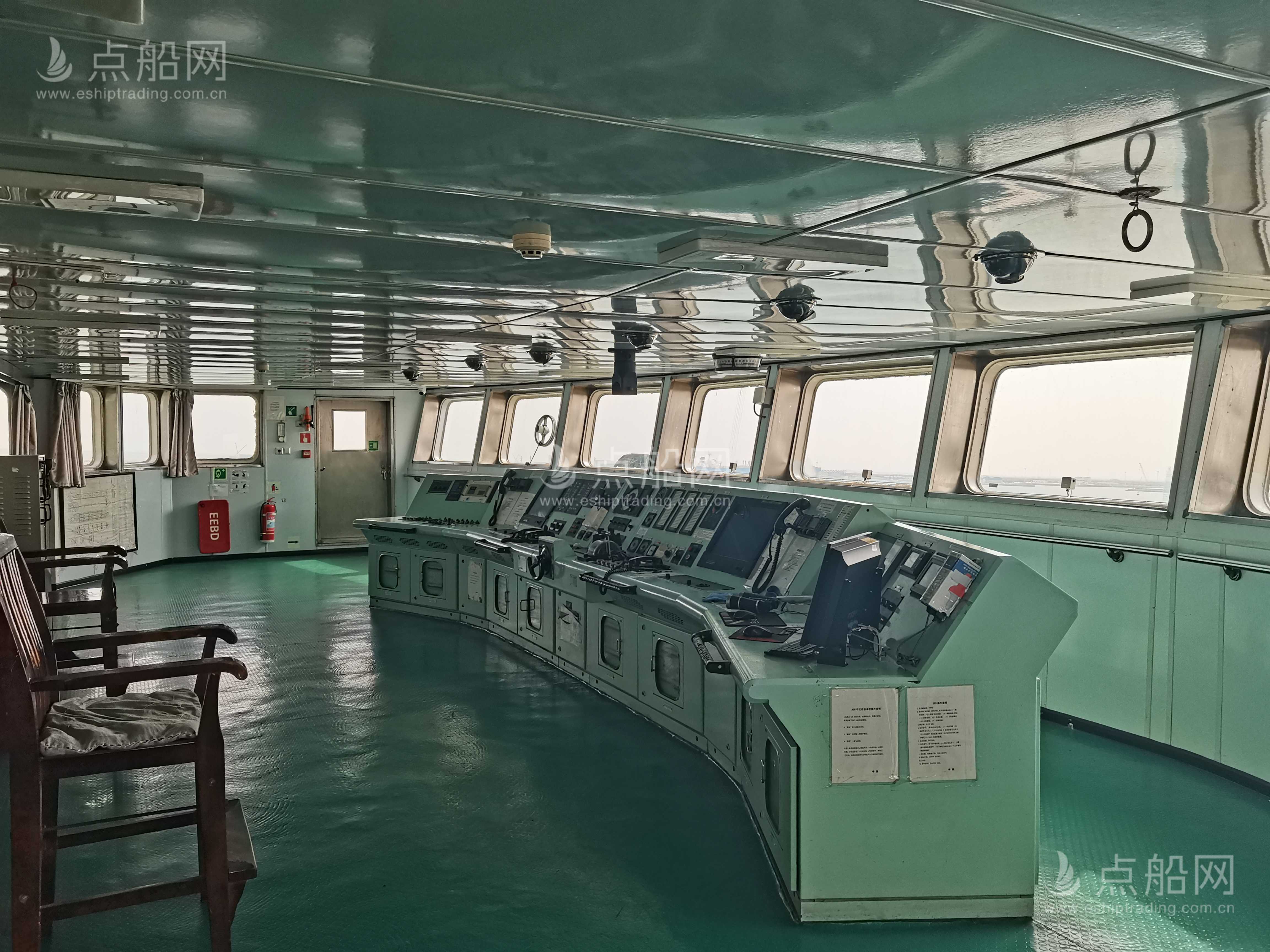 出售10000吨成品油船