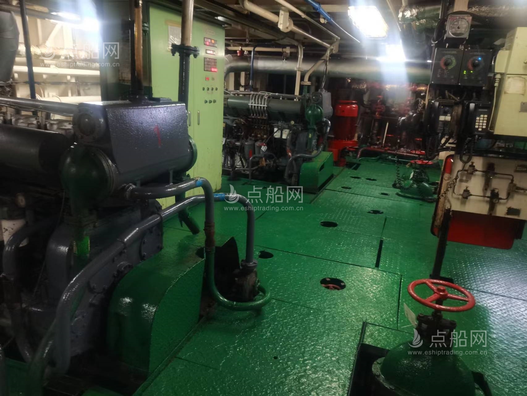 出售10000吨成品油船