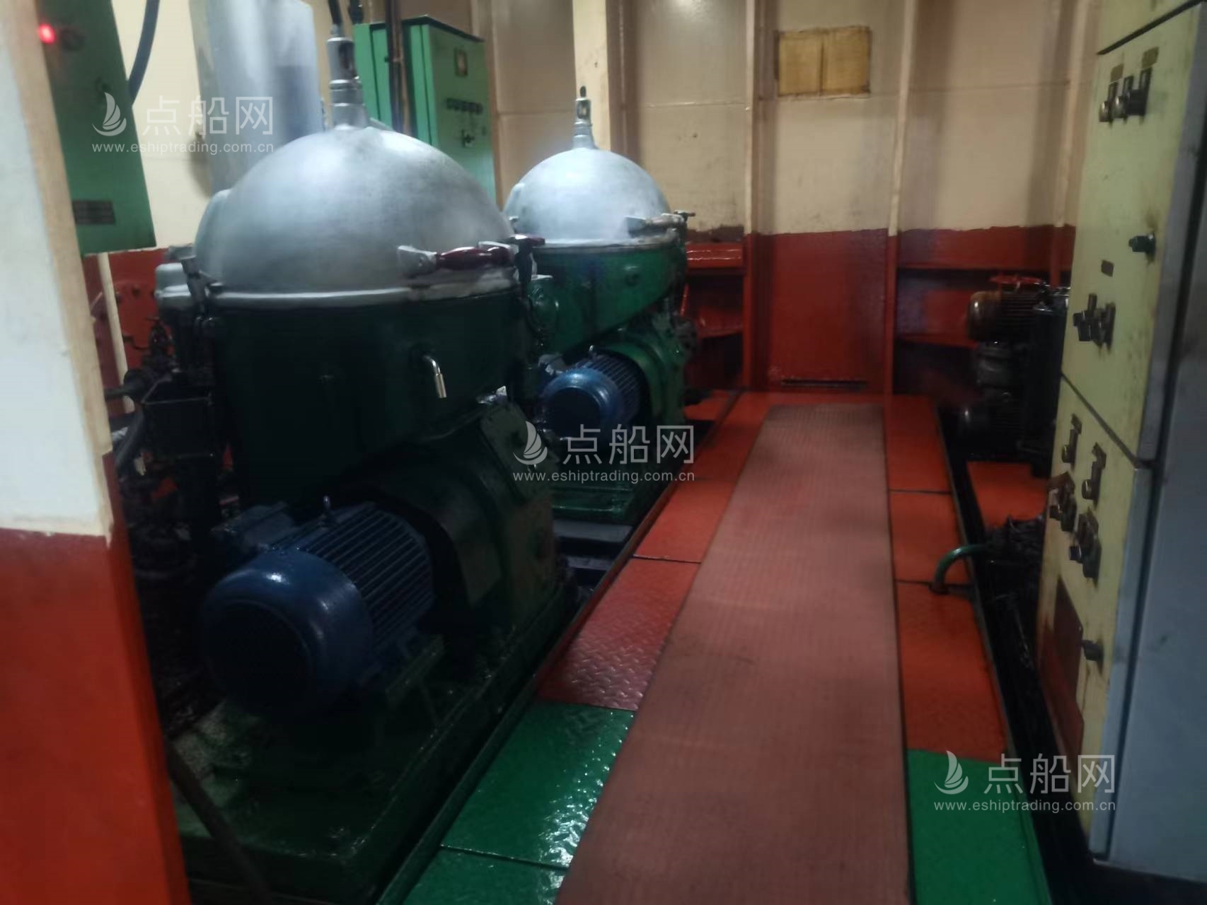 出售10000吨成品油船