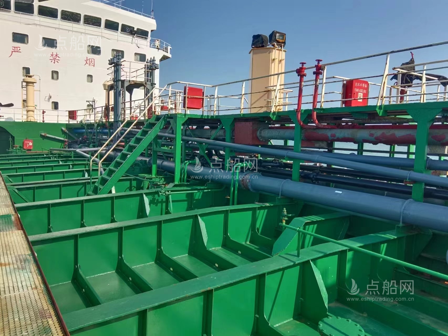 出售10000吨成品油船