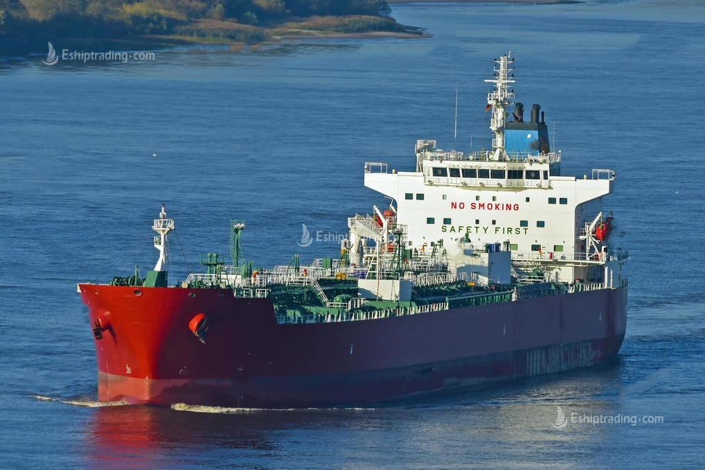 49800 T Product Oil Tanker For Sale