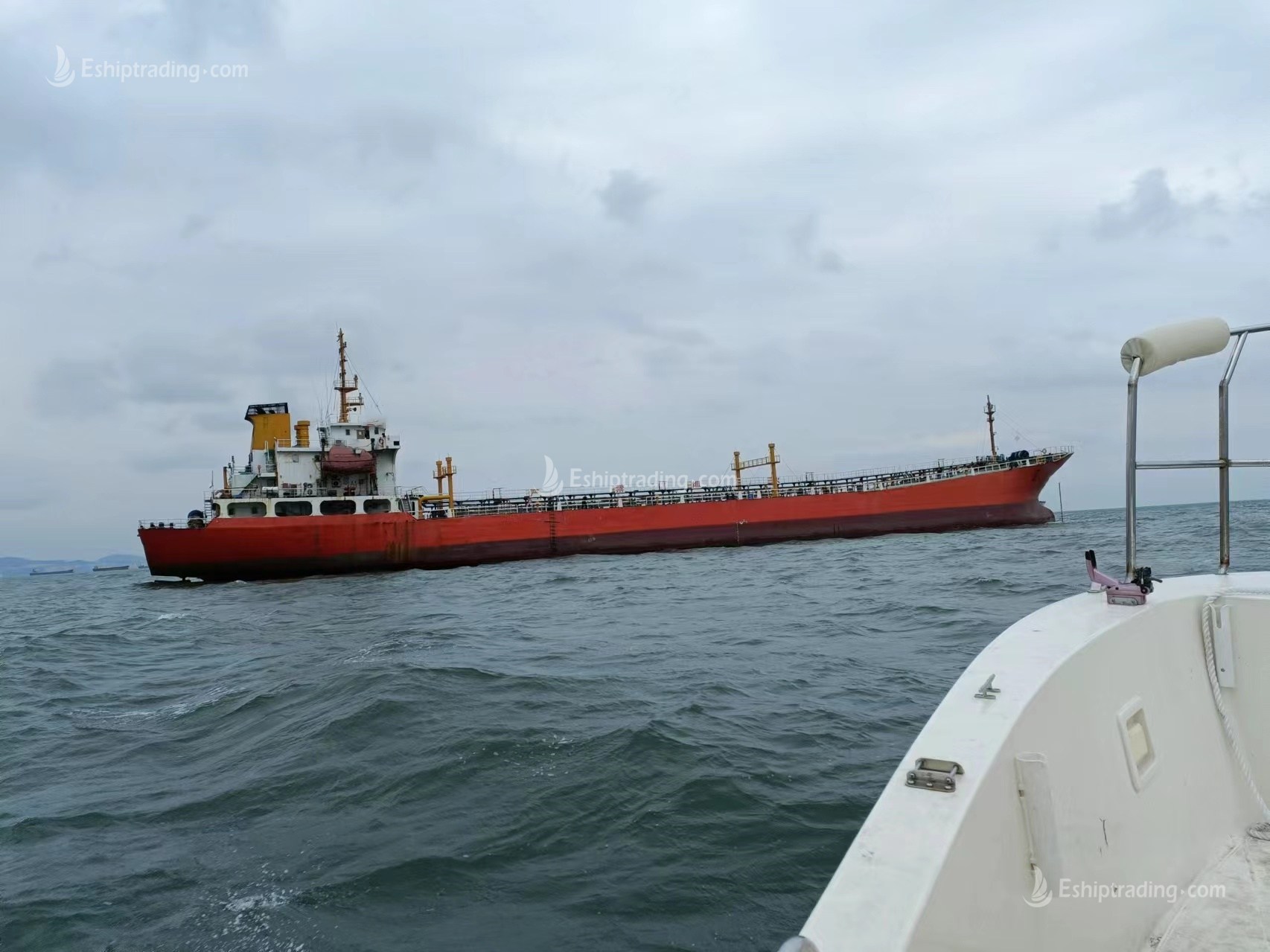 7000 T Product Oil Tanker For Sale