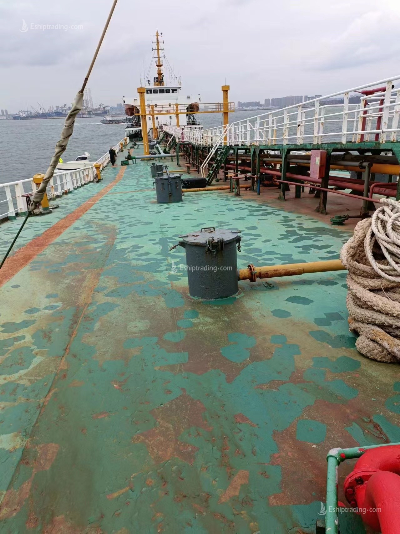 7000 T Product Oil Tanker For Sale