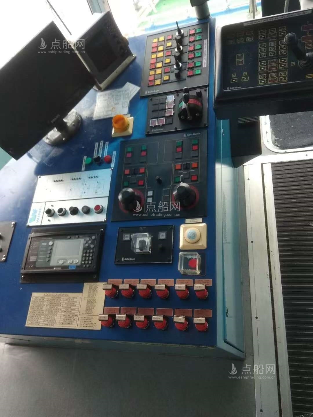 出售10800马力三用拖轮