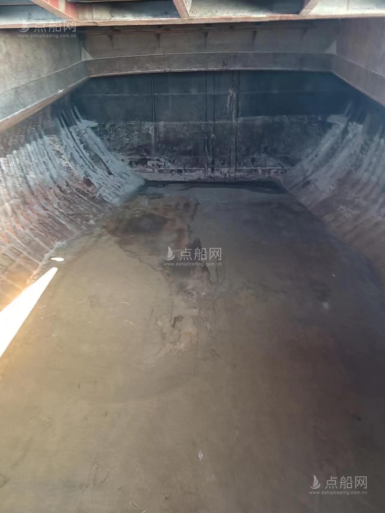 出售10650吨散货船