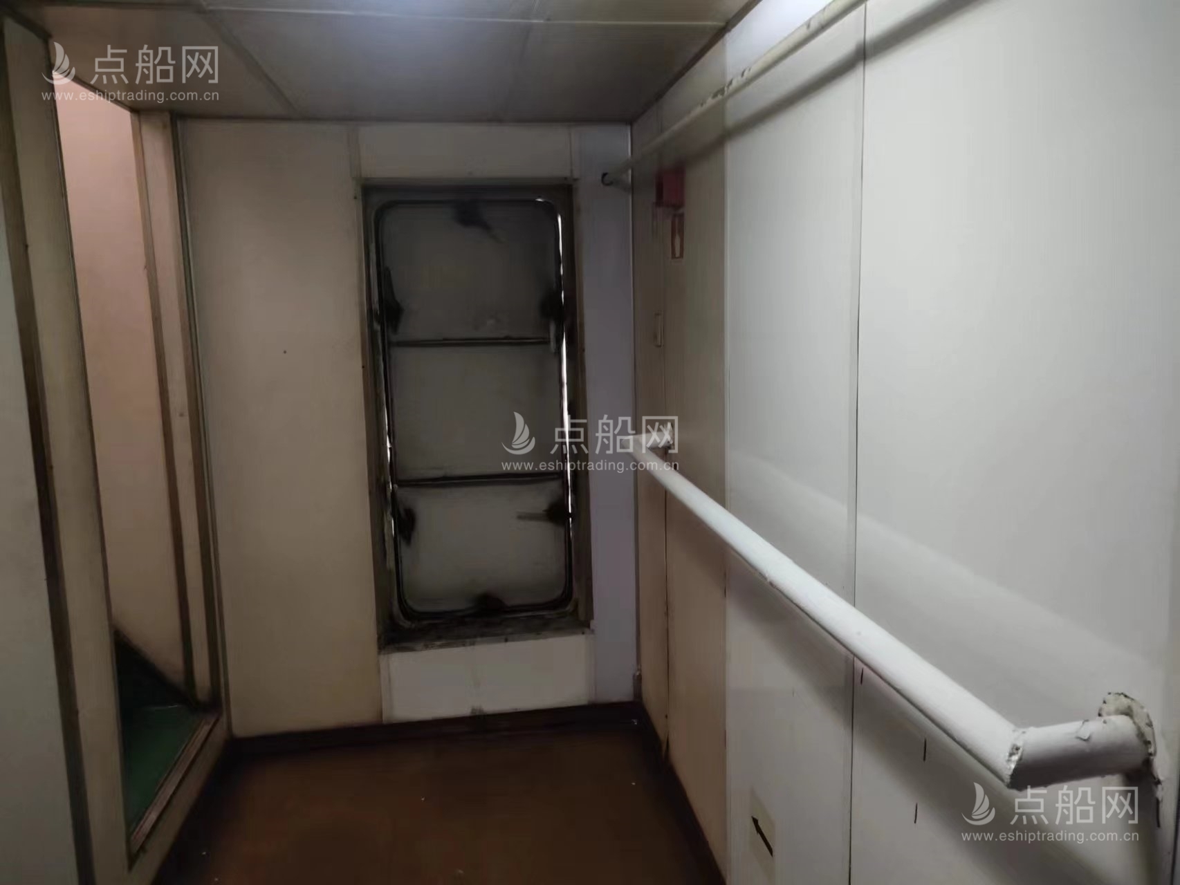 出售10650吨散货船