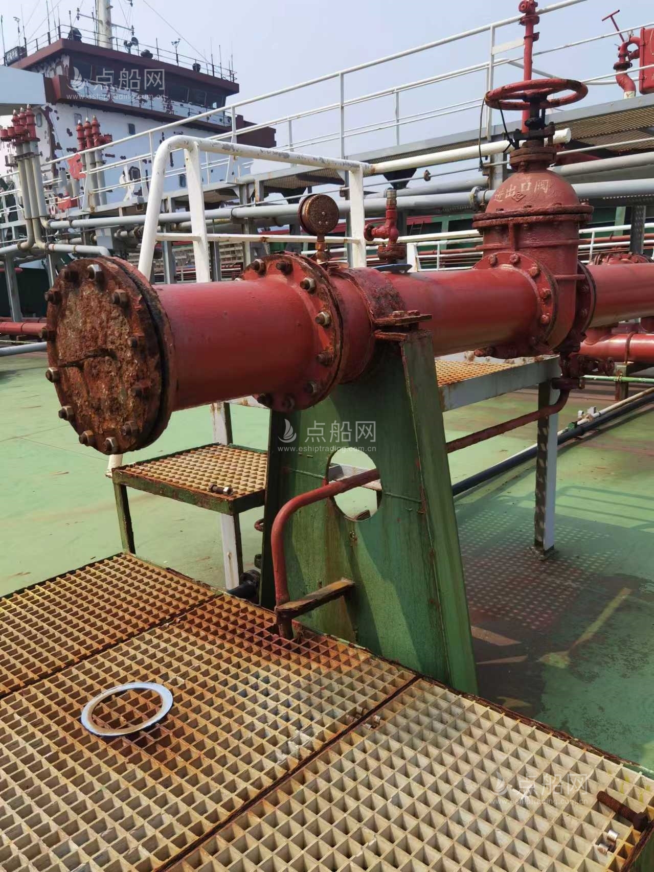 出售7600吨成品油船