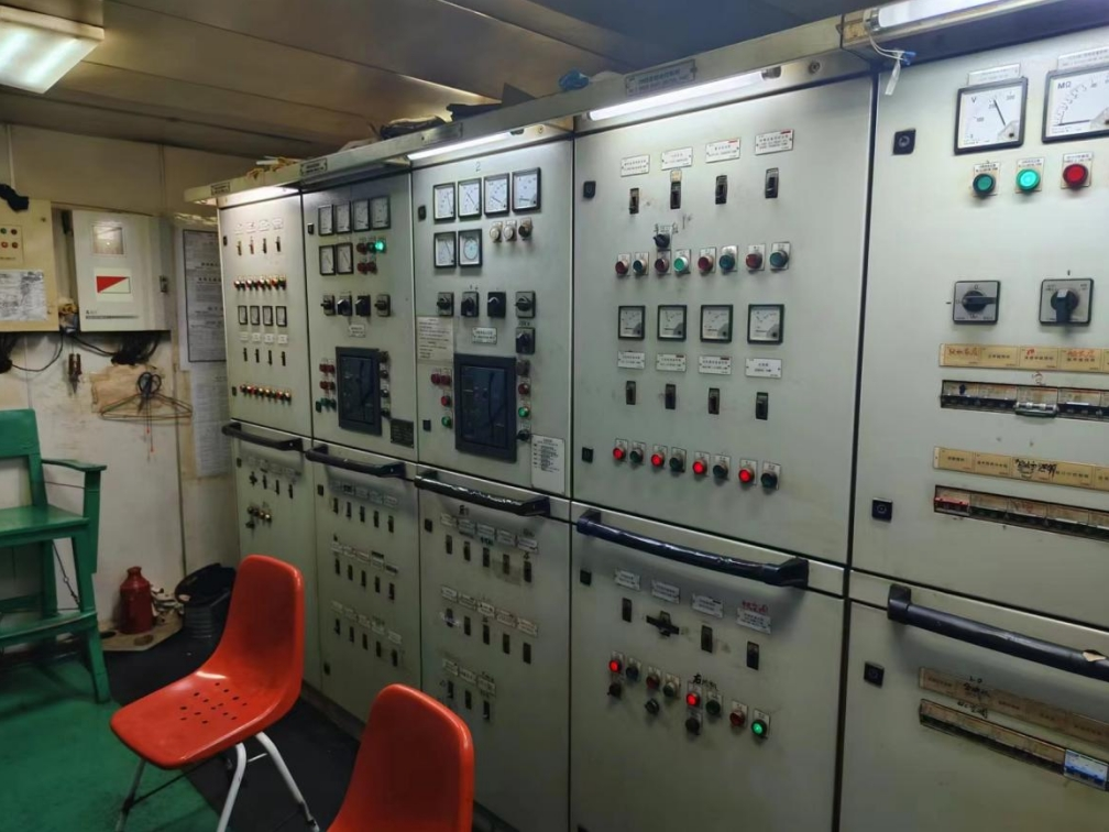 出售5300吨杂货船