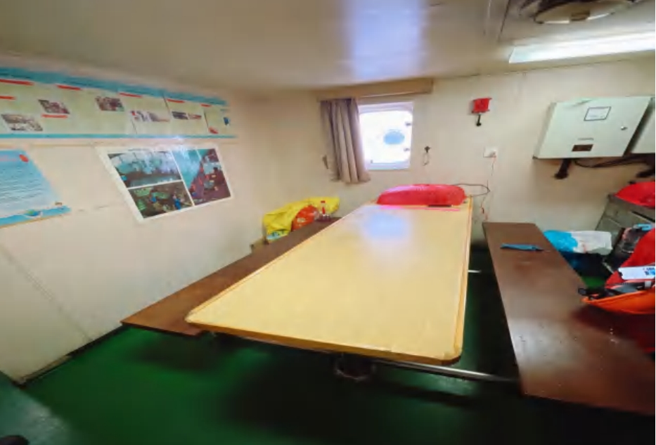 出售4373吨化学品船