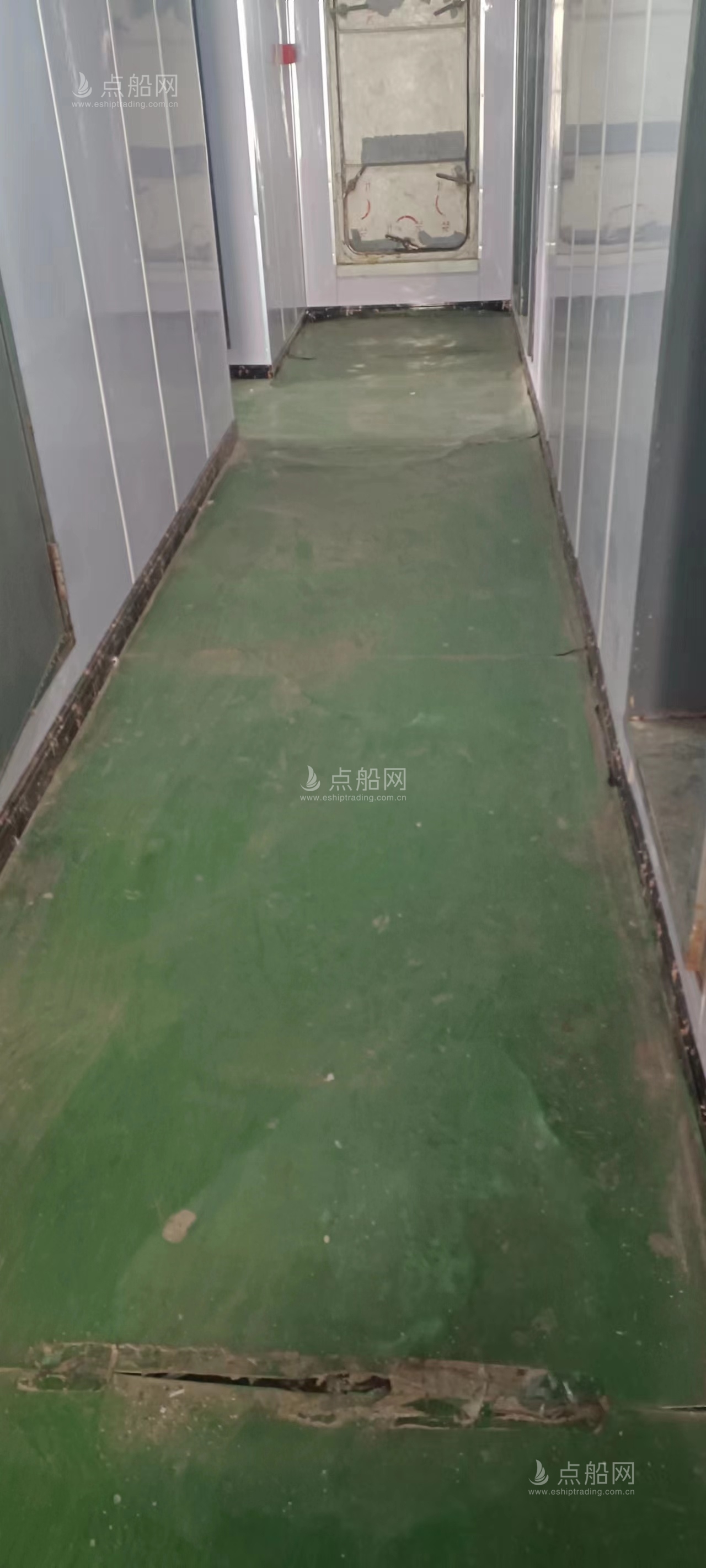 出售7500吨散货船