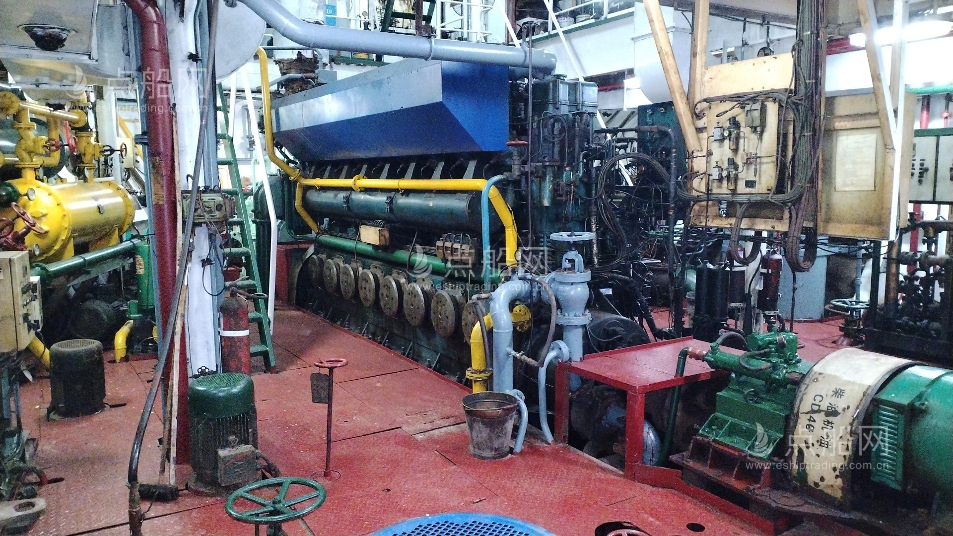 出售7500吨散货船