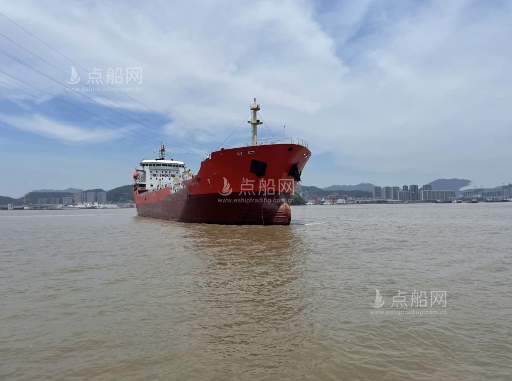 出售12476吨成品油船