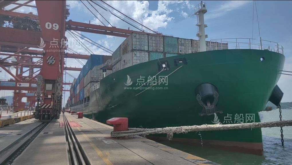 出售1500箱集装箱船