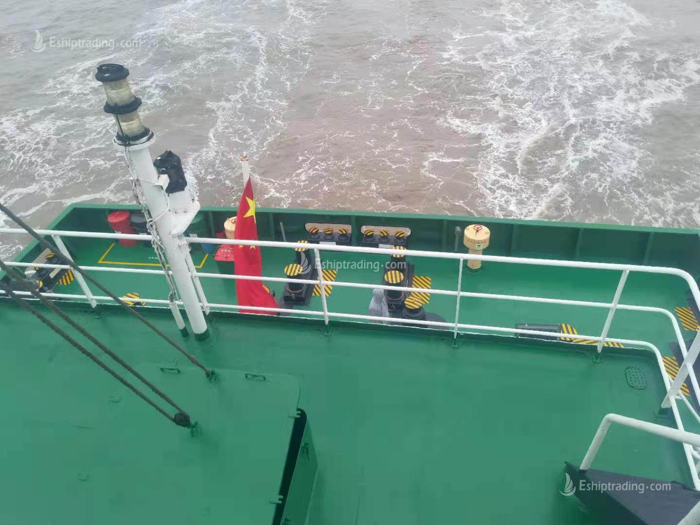 6600 T Product Oil Tanker For Sale