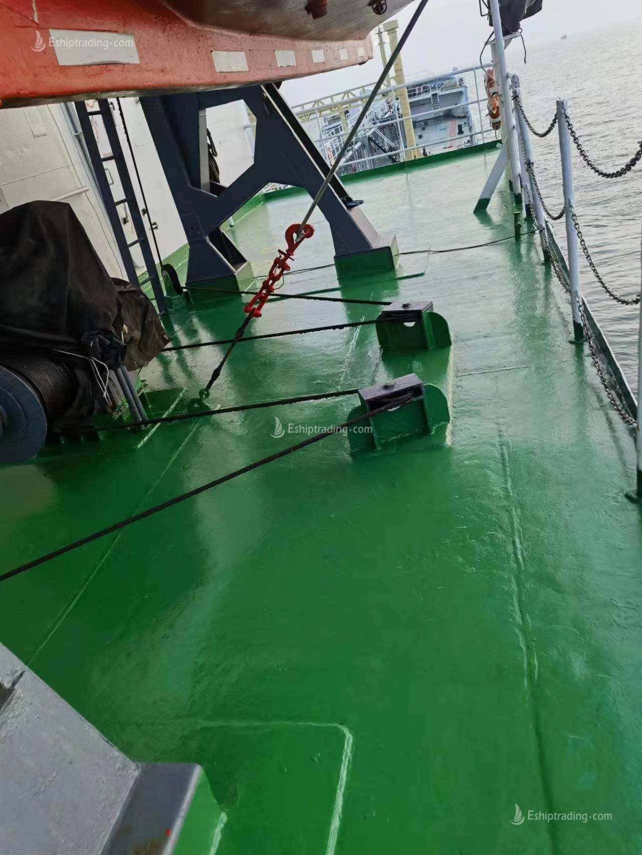 6600 T Product Oil Tanker For Sale