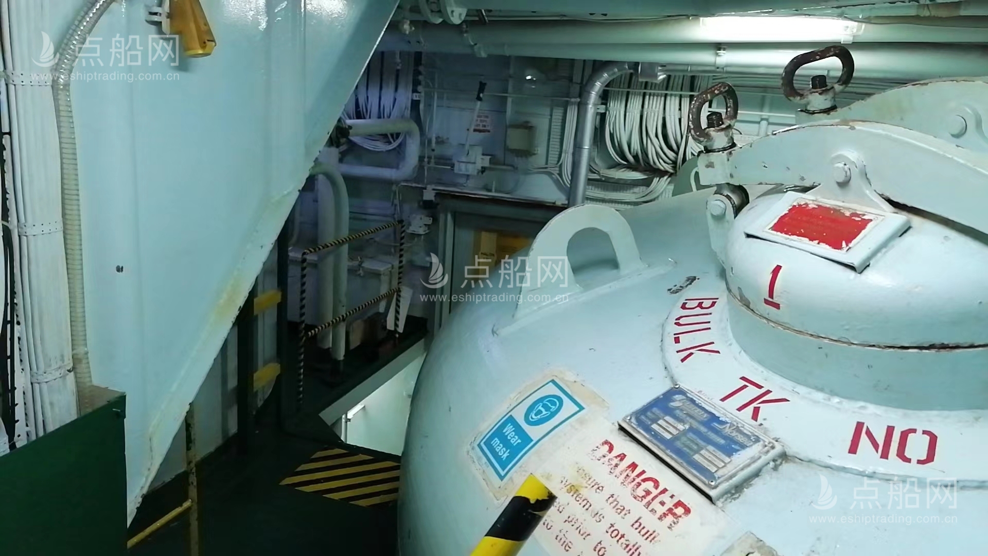 出售9180马力三用拖轮