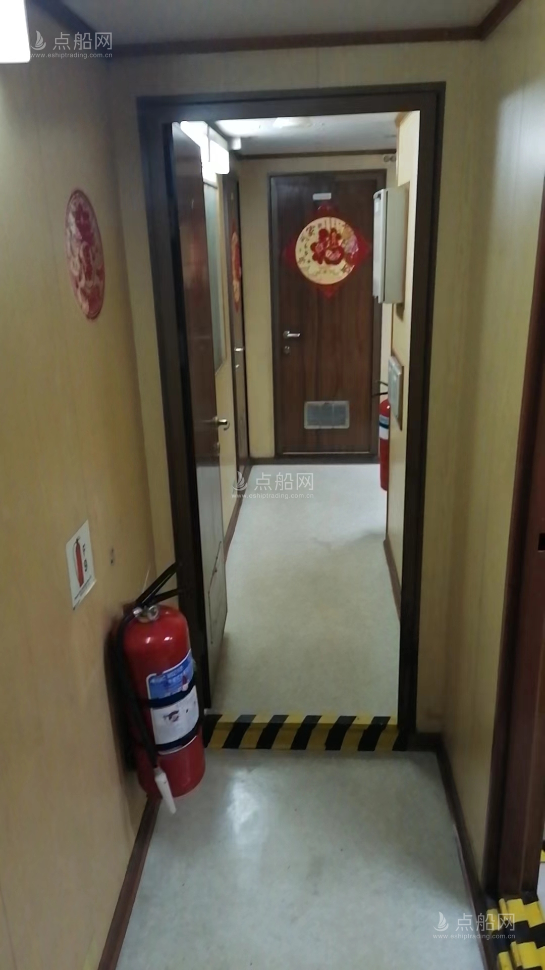 出售9180马力三用拖轮