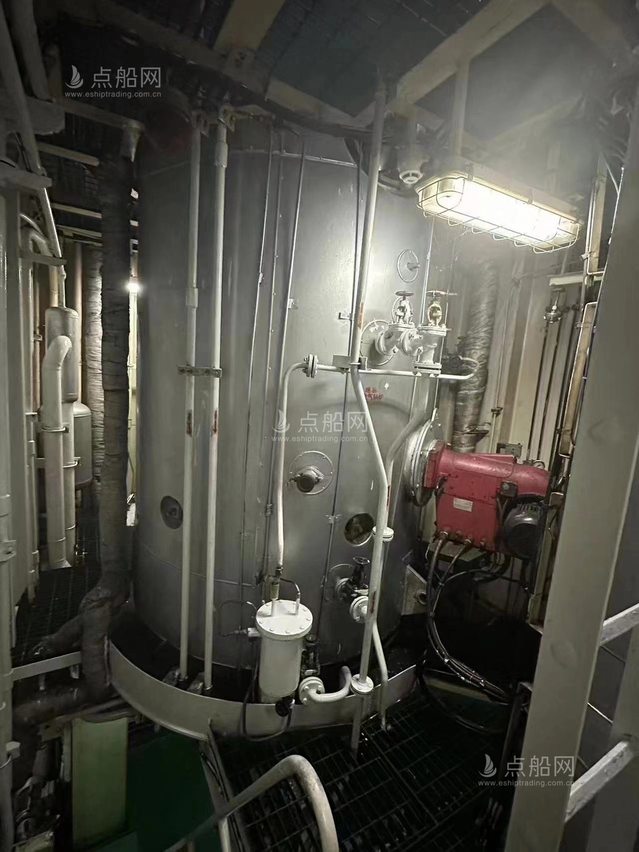 出售4242吨成品油船