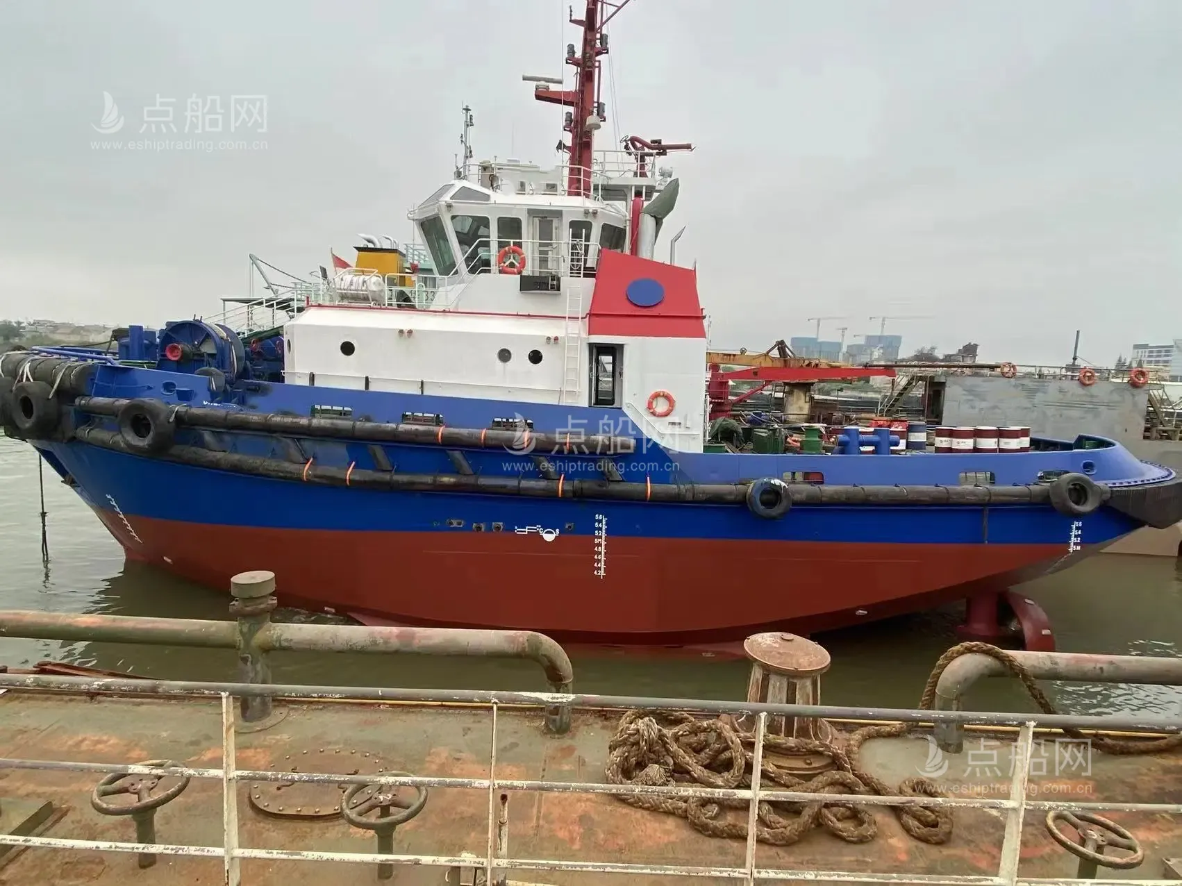 出售5000 马力港作拖轮