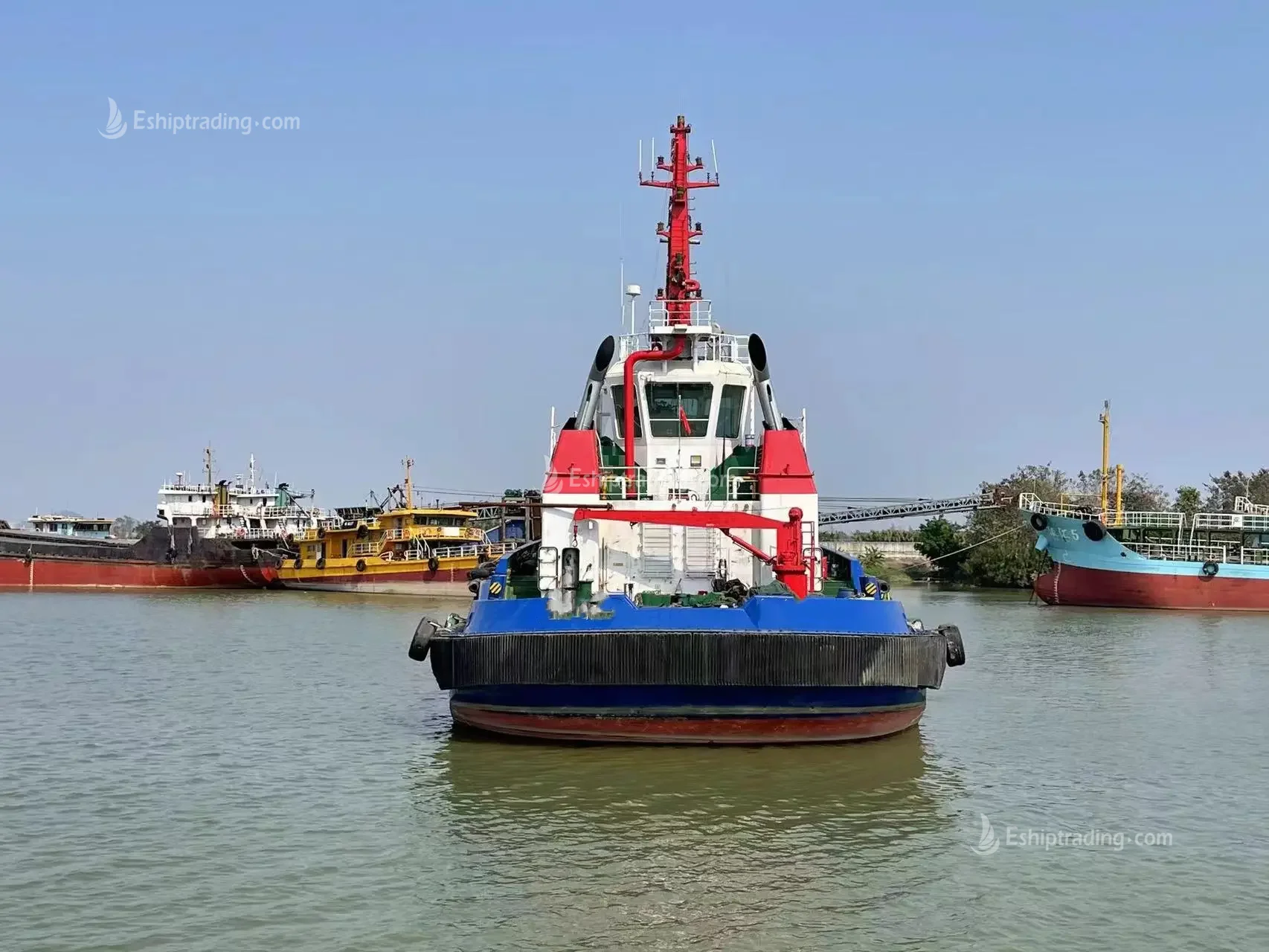 5000 PS Harbor Tug For Sale