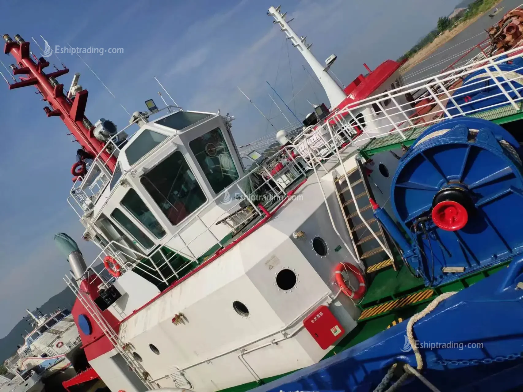 5000 PS Harbor Tug For Sale