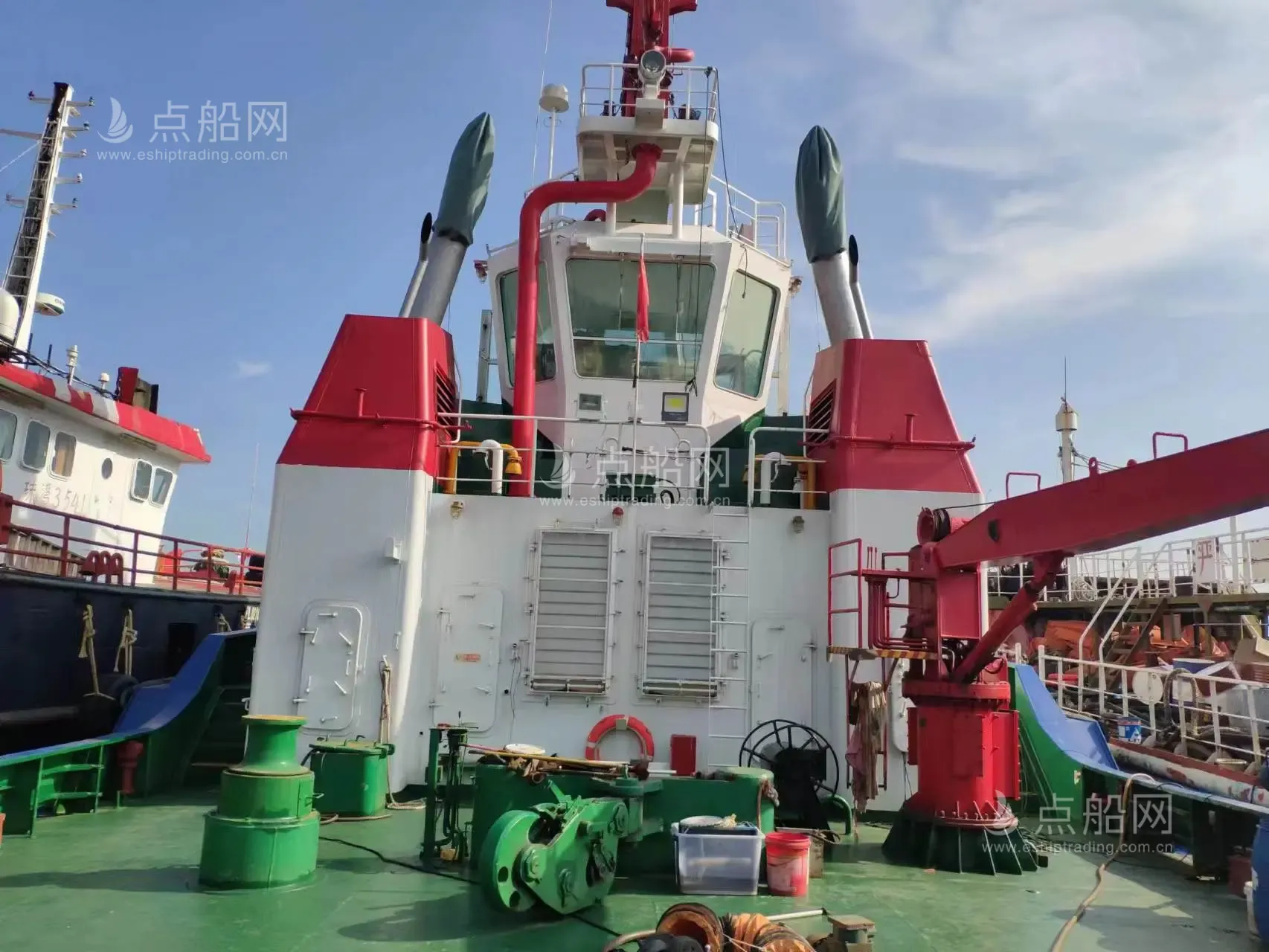 出售5000 马力港作拖轮